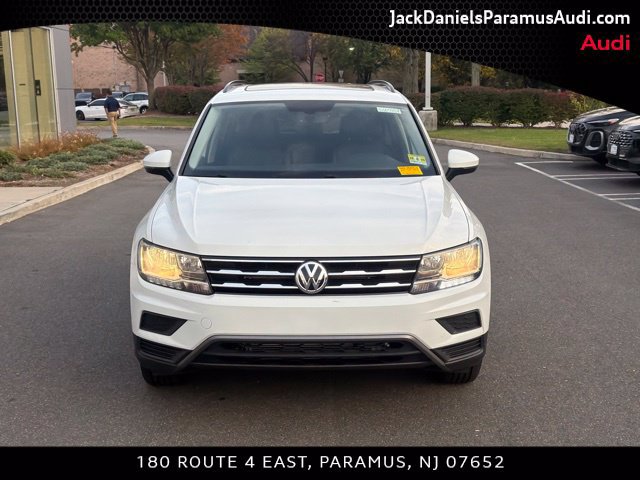 Used 2021 Volkswagen Tiguan SE w/ Panoramic Sunroof Package AWD/4WD image 2