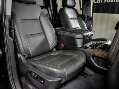 Used 2023 GMC Sierra 3500 Denali w/ Denali Ultimate Package AWD/4WD image 31