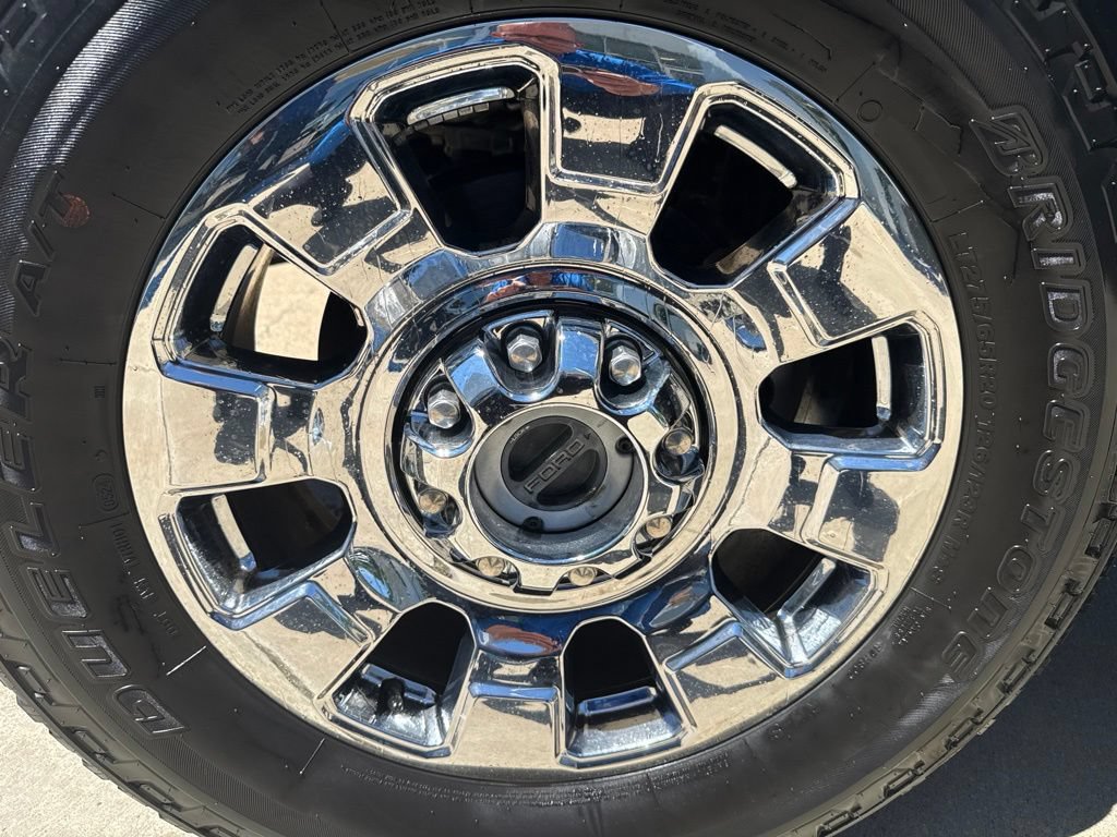 Used 2024 Ford F350 Lariat w/ Lariat Ultimate Package AWD/4WD image 39