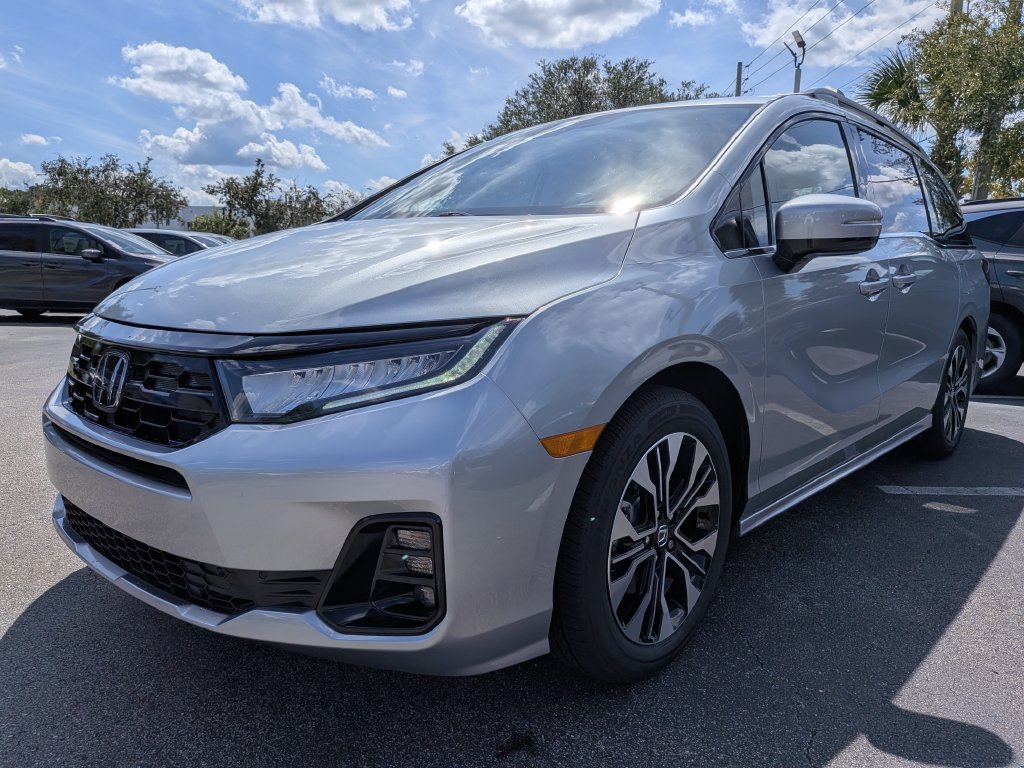 New 2027 Honda Odyssey Elite image 8