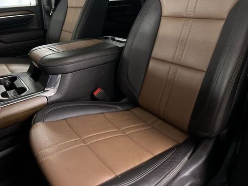 Certified 2024 Chevrolet Silverado 2500 High Country w/ High Country Premium Package AWD/4WD image 19