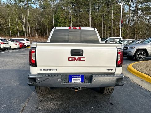 Used 2018 GMC Sierra 1500 SLT image 15