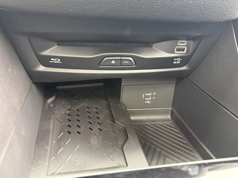 New 2026 Chrysler Pacifica Limited image 51