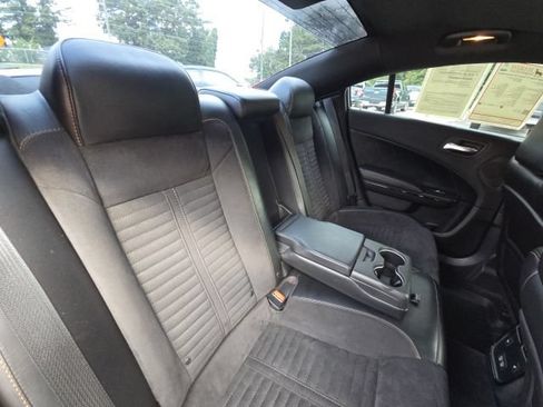 Used 2017 Dodge Charger R/T RWD image 16