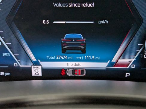 Used 2024 BMW X6 M60i w/ Dynamic Handling Package image 39