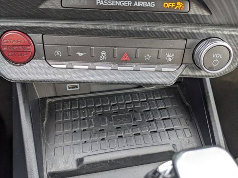 Used 2024 Ford Mustang Premium image 33