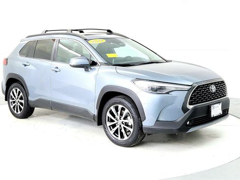 Certified 2024 Toyota Corolla Cross XLE w/ Convenience Package AWD/4WD image 7