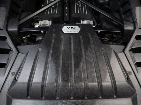 Used 2015 Lamborghini Huracan LP 610-4 AWD/4WD image 59
