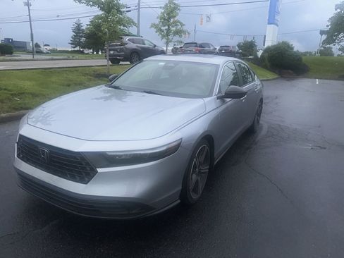Used 2023 Honda Accord Sport image 8