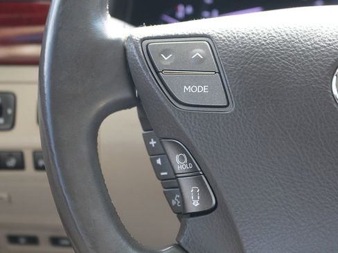 Used 2011 Lexus LS 460 image 21