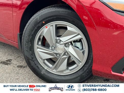 New 2026 Hyundai Elantra SE image 5