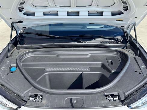 Certified 2025 Audi Q6 e-tron Premium Plus image 20