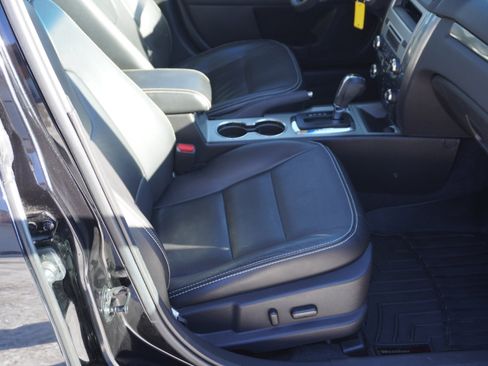 Used 2012 Ford Fusion SEL image 19