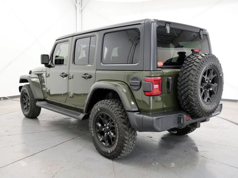 Used 2021 Jeep Wrangler Unlimited Sahara w/ LED Lighting Group AWD/4WD image 5
