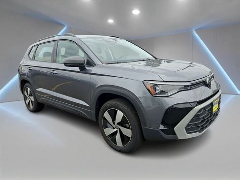 Used 2025 Volkswagen Taos S AWD/4WD image 3