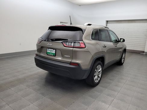 Used 2019 Jeep Cherokee Latitude Plus FWD image 9