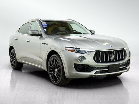Used 2017 Maserati Levante S AWD/4WD image 7