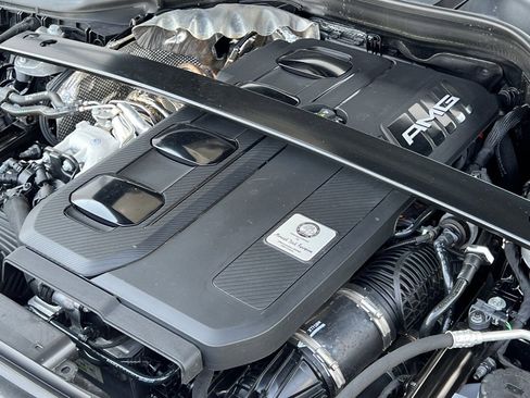 Used 2024 Mercedes-Benz GLC 43 AMG 4MATIC image 35