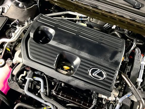 Used 2025 Lexus ES 300h w/ Premium Package image 31