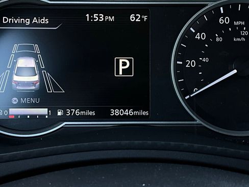 Used 2025 Nissan Versa SV image 34