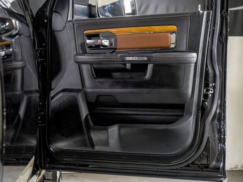 Used 2016 RAM 2500 Longhorn image 35