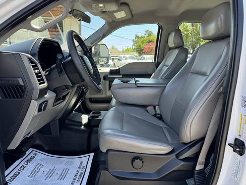 Used 2018 Ford F250 XL w/ Power Equipment Group AWD/4WD image 9