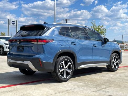 New 2026 Volkswagen Tiguan SE R-Line image 8