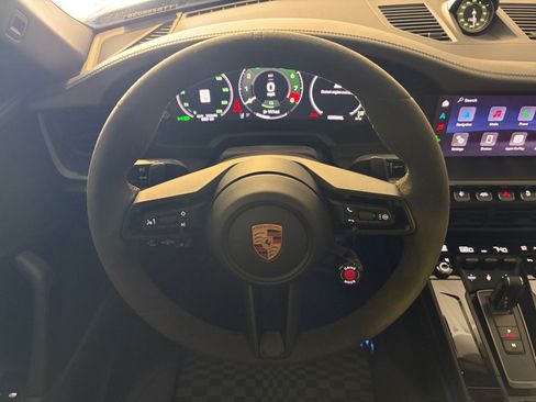 Certified 2026 Porsche 911 Targa 4 GTS AWD/4WD image 36