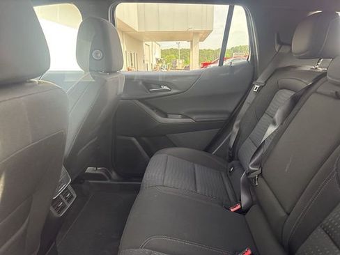 Used 2026 Chevrolet Equinox LT FWD image 7