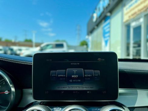 Used 2015 Mercedes-Benz C 300 4MATIC Sedan image 23