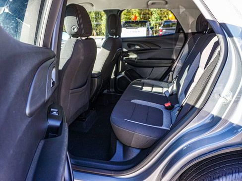 Used 2025 Chevrolet TrailBlazer LT image 17