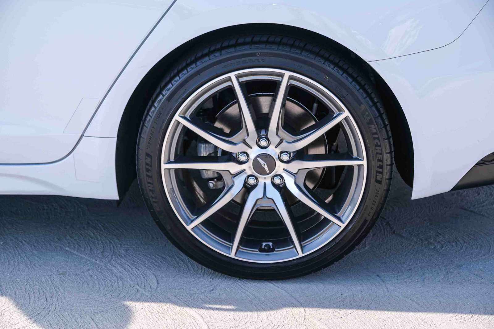 Used 2023 Genesis G70 2.0T AWD/4WD image 9