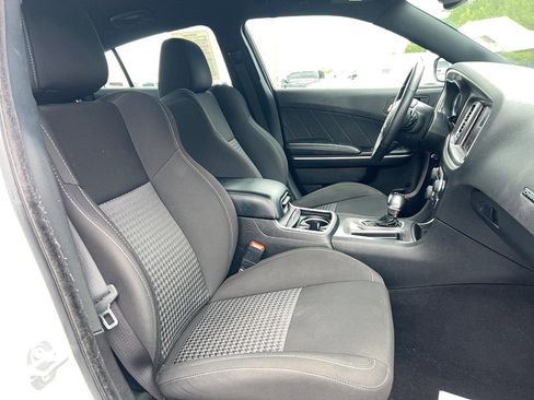 Used 2022 Dodge Charger GT image 25