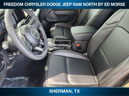 New 2025 Jeep Gladiator Sport image 8