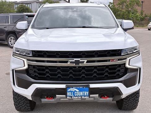 Used 2022 Chevrolet Tahoe Z71 w/ Z71 Off-Road Package AWD/4WD image 9