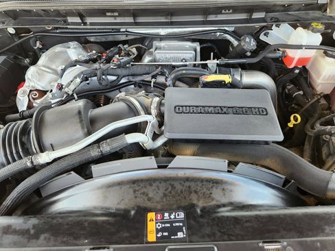 Used 2023 Chevrolet Silverado 2500 Custom w/ Custom Value Package AWD/4WD image 34