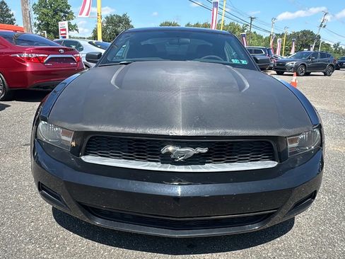 Used 2011 Ford Mustang Coupe w/ 101A Rapid Spec Order Code RWD image 2
