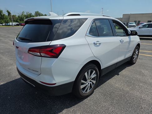 Used 2023 Chevrolet Equinox Premier AWD/4WD image 4