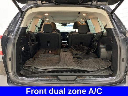 Used 2023 Subaru Ascent Onyx Edition AWD/4WD image 17