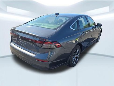 Used 2023 Honda Accord EX image 6