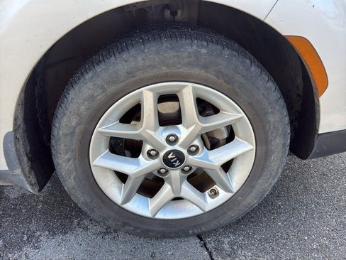 Used 2020 Kia Soul S image 12