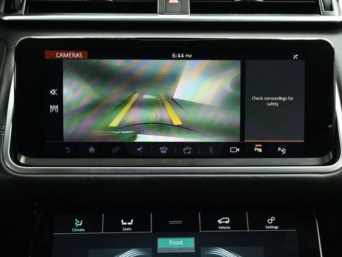 Used 2018 Land Rover Range Rover Velar R-Dynamic HSE image 32