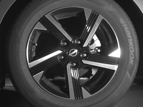 Used 2025 Nissan Sentra SV image 14