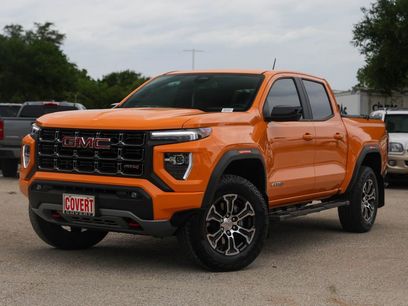 Used 2025 GMC Canyon AT4 w/ AT4 Premium Package