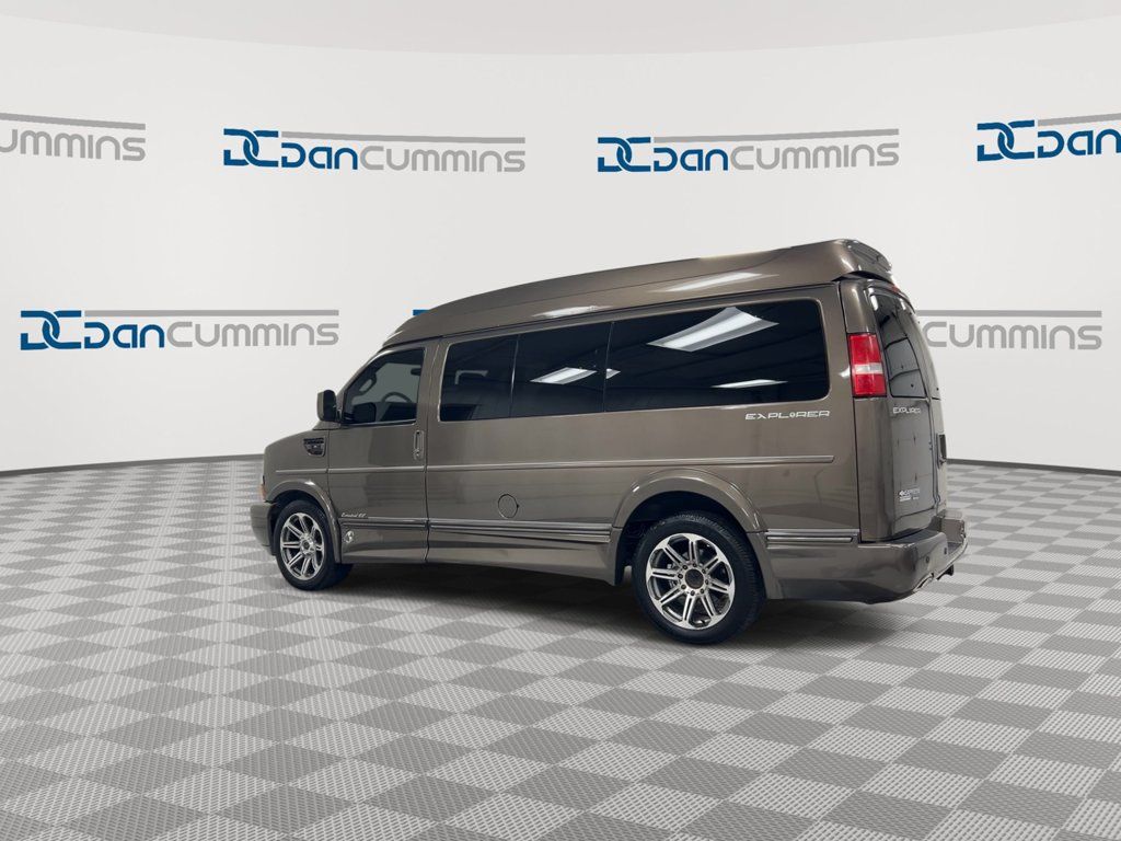 Used 2016 Chevrolet Express 2500 RWD image 6