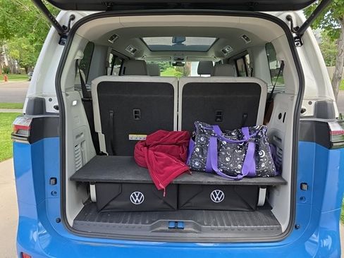 Used 2025 Volkswagen ID. Buzz 1st Edition AWD/4WD image 23