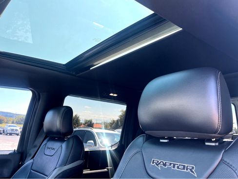 Used 2017 Ford F150 Raptor w/ Equipment Group 802A Luxury image 18