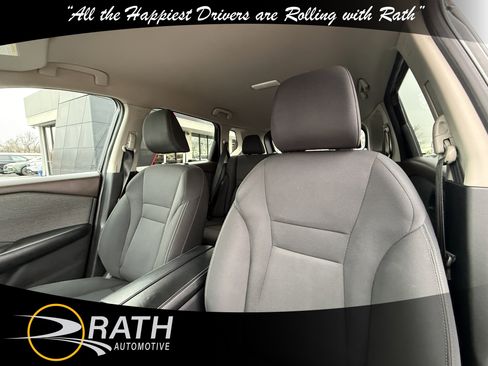 Used 2023 Nissan Rogue S image 12