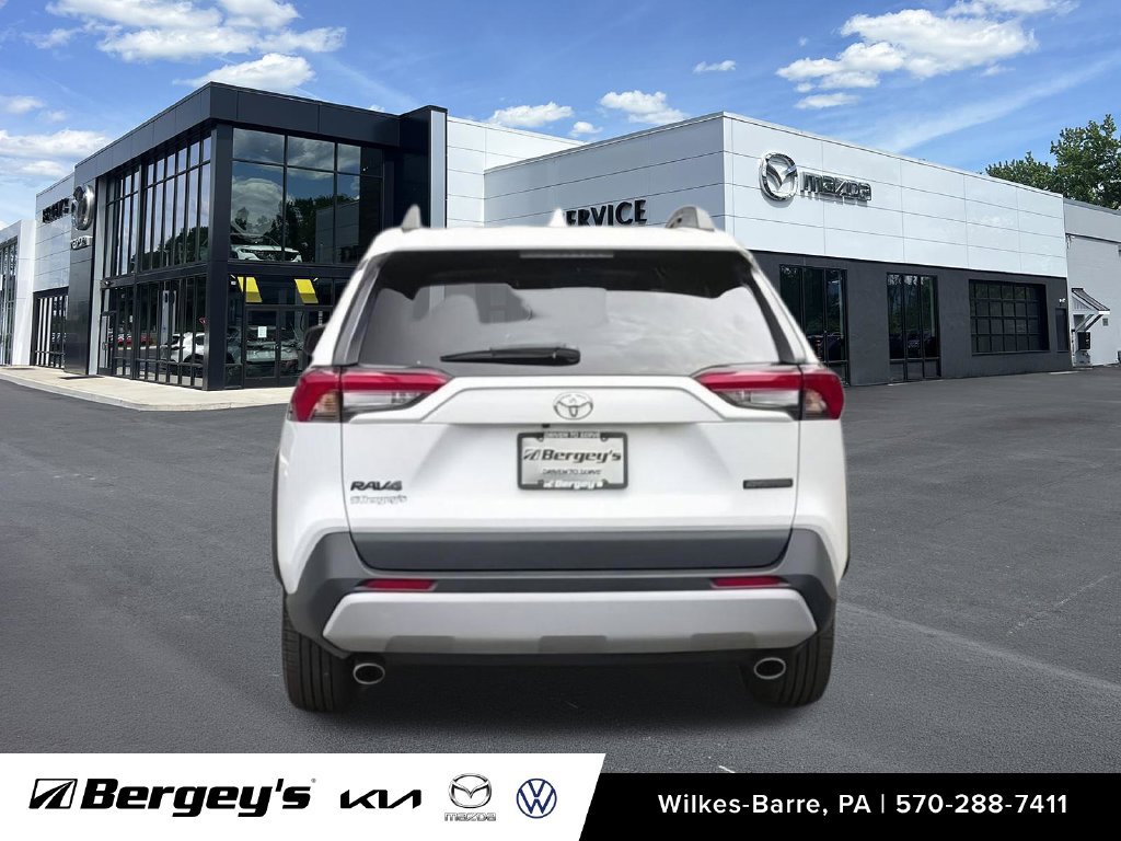 Used 2024 Toyota RAV4 Adventure AWD/4WD image 9