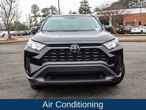 Used 2024 Toyota RAV4 XLE image 2